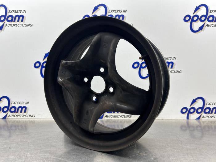 Używane Obrecz Opel Karl 1.0 12V Cena € 25,00 Procedura marży oferowane przez Gebr Opdam B.V.