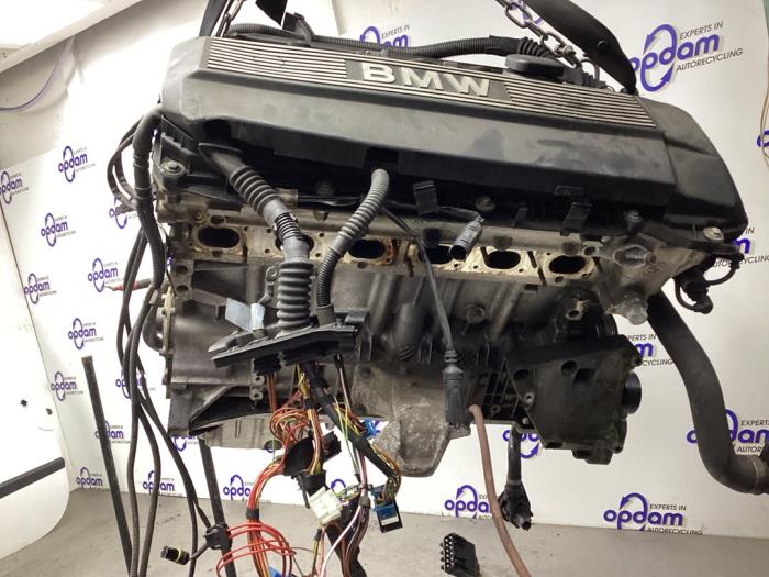 Used Engine BMW 5 serie (E39) 530i 24V Price € 1.100,00 Margin scheme offered by Gebr Opdam B.V.