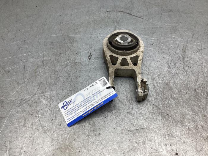 Usagé Support boîte de vitesses Peugeot Boxer (U9) 2.2 Blue HDi 140 Prix € 36,30 Prix TTC proposé par Gebr Opdam B.V.