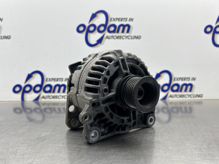 Gebrauchte Dynamo Skoda Fabia II (5J) 1.4i 16V Preis € 50,00 Margenregelung angeboten von Gebr Opdam B.V.