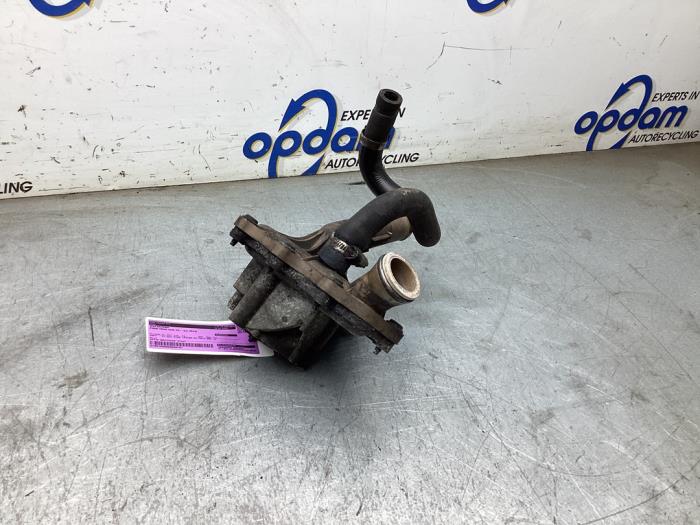 Begagnade Vattenpump Ford Transit Custom 2.2 TDCi 16V Pris € 24,20 Inklusive moms erbjuds av Gebr Opdam B.V.