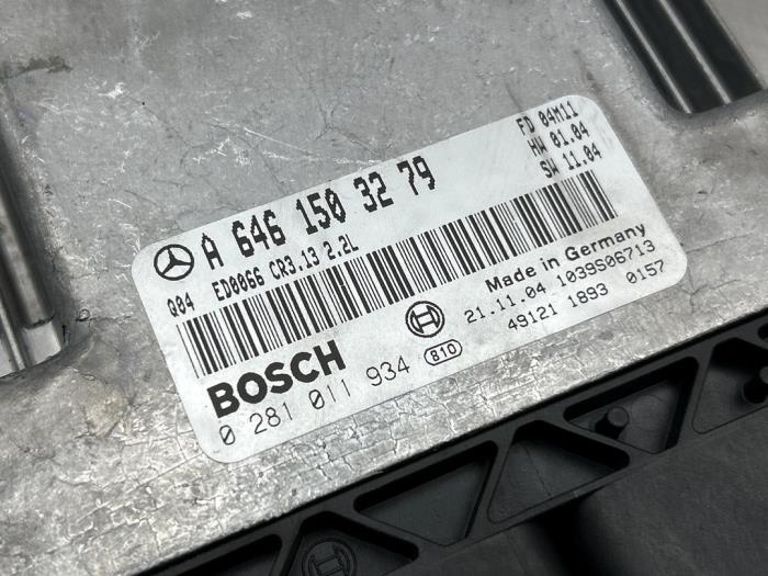 Engine management computer from a Mercedes-Benz C Combi (S203) 2.2 C-200 CDI 16V 2005