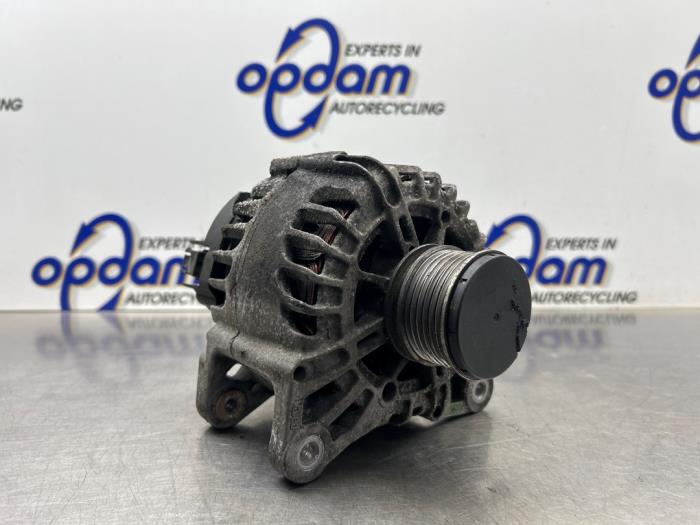 Usagé Dynamo Renault Megane III Grandtour (KZ) 1.5 dCi 110 Prix € 75,00 Règlement à la marge proposé par Gebr Opdam B.V.