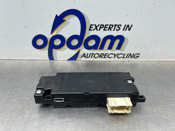 Begagnade Telefonmodul Citroen C3 (SC) 1.4 16V VTi Pris € 50,00 Marginaltabell erbjuds av Gebr Opdam B.V.