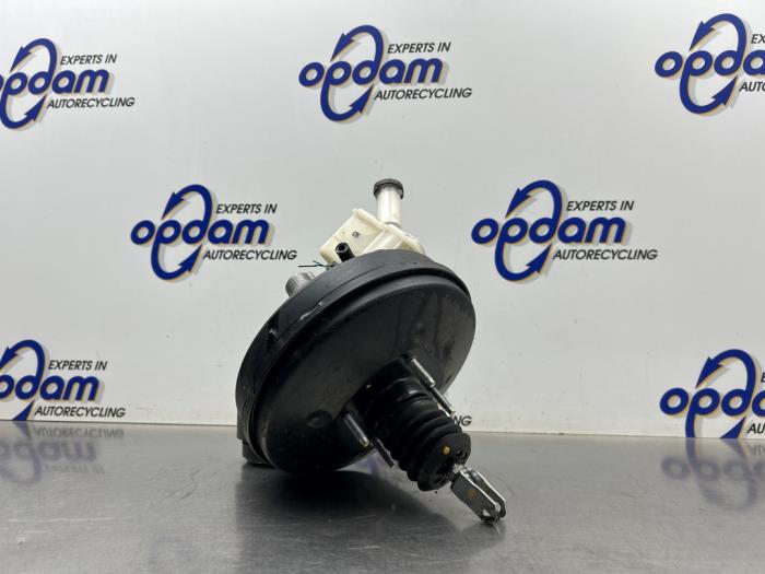 Usagé Servo frein Nissan Micra (K13) 1.2 12V Prix € 125,00 Règlement à la marge proposé par Gebr Opdam B.V.