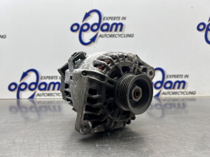 Gebrauchte Dynamo Kia Cee'd Sporty Wagon (EDF) 1.4 16V Preis € 75,00 Margenregelung angeboten von Gebr Opdam B.V.