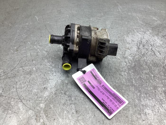 Begagnade Extra vattenpump Audi Q7 (4MB/4MG) 3.0 V6 24V 55 TFSI Mild Hybrid Pris € 125,00 Marginaltabell erbjuds av Gebr Opdam B.V.