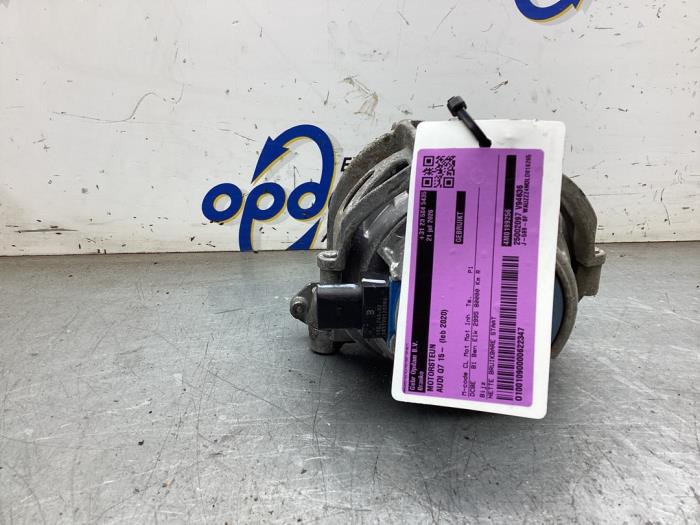 Usagé Support moteur Audi Q7 (4MB/4MG) 3.0 V6 24V 55 TFSI Mild Hybrid Prix € 300,00 Règlement à la marge proposé par Gebr Opdam B.V.