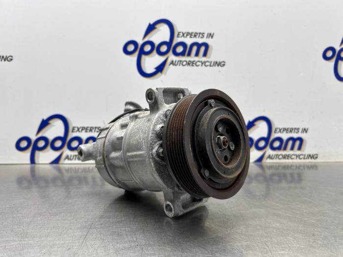Gebrauchte Klimapumpe Volvo V40 (MV) 2.0 D2 16V Preis € 200,00 Margenregelung angeboten von Gebr Opdam B.V.
