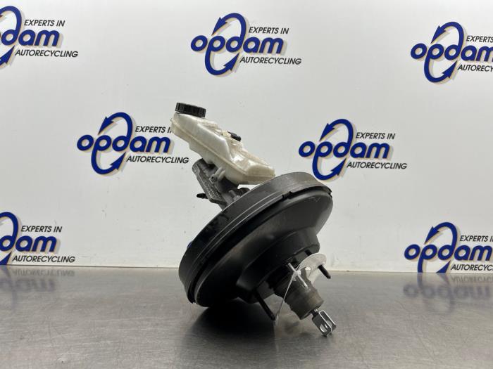 Usagé Servo frein Volvo V40 (MV) 2.0 D2 16V Prix € 100,00 Règlement à la marge proposé par Gebr Opdam B.V.