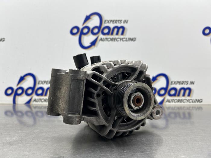 Begagnade Dynamo Ford Focus 2 Wagon 1.6 16V Pris € 60,00 Marginaltabell erbjuds av Gebr Opdam B.V.