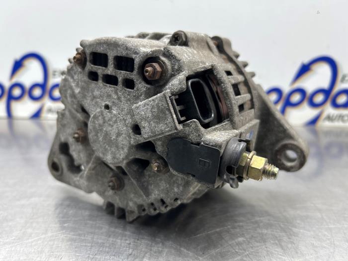 Dynamo d'un Nissan Micra (K11) 1.4 16V 2002
