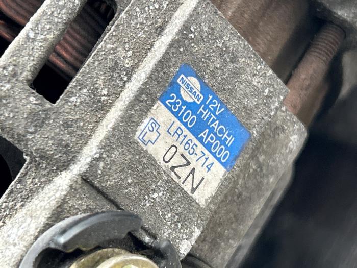 Dynamo d'un Nissan Micra (K11) 1.4 16V 2002