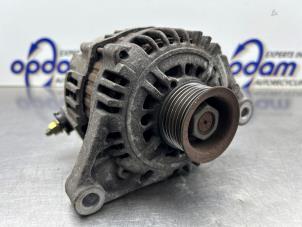 Dynamo d'un Nissan Micra (K11) 1.4 16V 2002