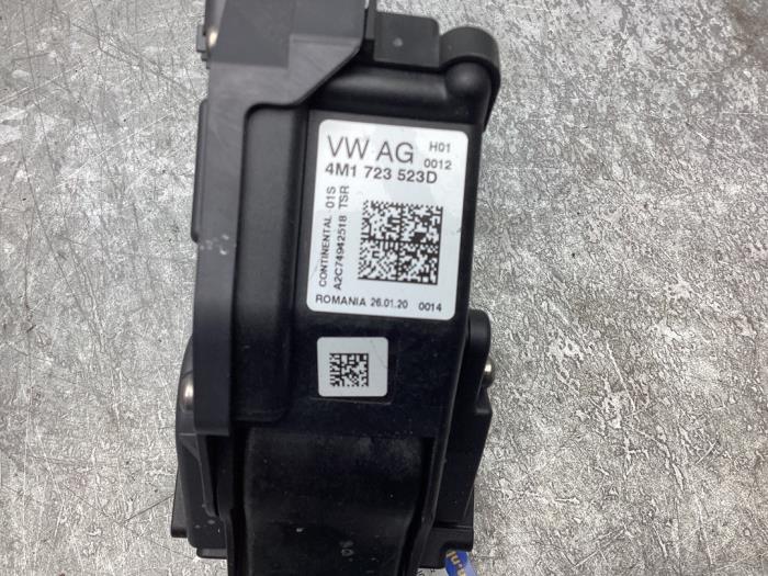 Gaspedalposition Sensor van een Audi Q7 (4MB/4MG) 3.0 V6 24V 55 TFSI Mild Hybrid 2020
