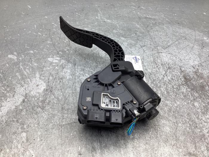 Gaspedalposition Sensor van een Audi Q7 (4MB/4MG) 3.0 V6 24V 55 TFSI Mild Hybrid 2020