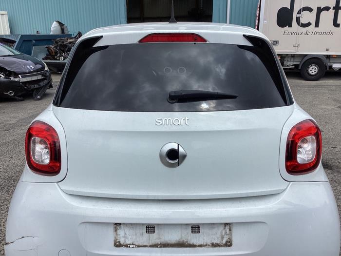 Używane Tylna klapa Smart Forfour (453) 1.0 12V Cena € 200,00 Procedura marży oferowane przez Gebr Opdam B.V.
