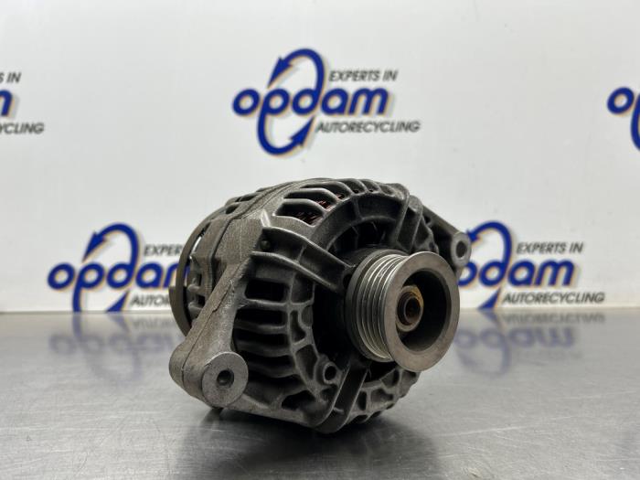 Gebrauchte Dynamo Opel Astra G (F08/48) 1.6 Preis € 50,00 Margenregelung angeboten von Gebr Opdam B.V.