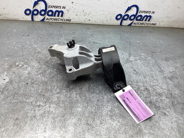 Used Engine mount Dacia Jogger 1.0 TCe 100 Bi-Fuel , ECO-G 12V Price € 50,00 Margin scheme offered by Gebr Opdam B.V.