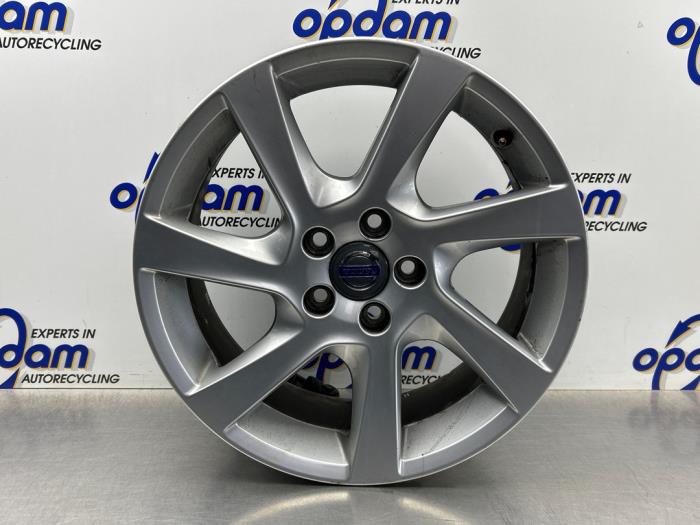 Używane Obrecz Volvo V70 (BW) 2.0 D4 16V Cena € 75,00 Procedura marży oferowane przez Gebr Opdam B.V.