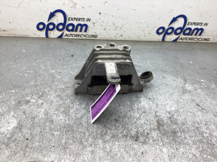 Used Engine mount Opel Insignia 1.6 Turbo 16V Ecotec Price € 20,00 Margin scheme offered by Gebr Opdam B.V.