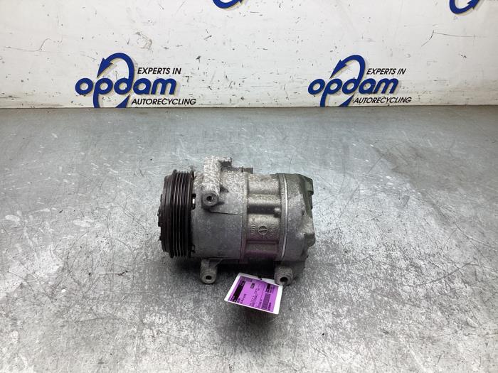 Usagé Compresseur de clim Fiat Tipo (356S) 1.4 16V Prix € 150,00 Règlement à la marge proposé par Gebr Opdam B.V.