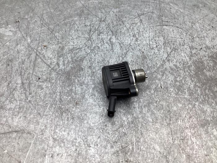 Begagnade Kamaxelsensor Volkswagen Tiguan (AD1) 1.5 TSI 16V Evo BlueMotion Technology Pris € 20,00 Marginaltabell erbjuds av Gebr Opdam B.V.