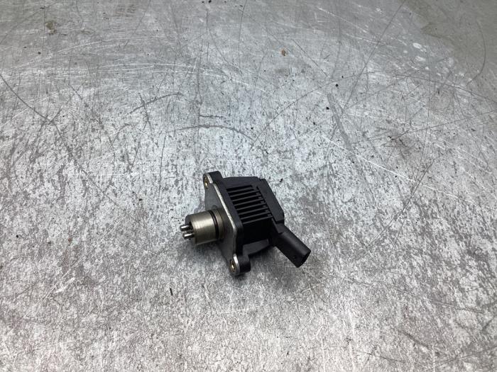 Begagnade Kamaxelsensor Volkswagen Tiguan (AD1) 1.5 TSI 16V Evo BlueMotion Technology Pris € 20,00 Marginaltabell erbjuds av Gebr Opdam B.V.