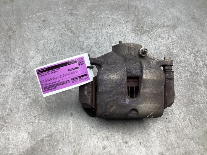 Gebrauchte Bremszange links vorne Hyundai i30 (PDEB5/PDEBB/PDEBD/PDEBE) 1.0 T-GDI 12V Preis € 75,00 Margenregelung angeboten von Gebr Opdam B.V.