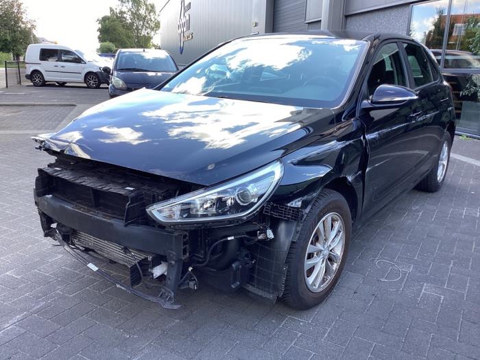 Usagé Etrier de frein avant gauche Hyundai i30 (PDEB5/PDEBB/PDEBD/PDEBE) 1.0 T-GDI 12V Prix € 75,00 Règlement à la marge proposé par Gebr Opdam B.V.
