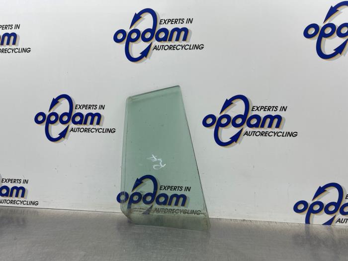 Usados Ventanilla triangular derecha detrás Ford B-Max (JK8) 1.0 EcoBoost 12V 100 Precio € 35,00 Norma de margen ofrecido por Gebr Opdam B.V.