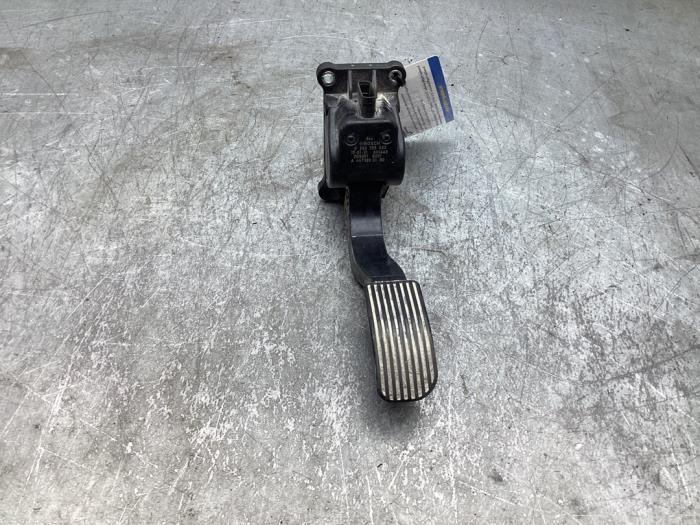 Begagnade Gaspedalsensor Mercedes Vito (447.6) 1.6 109 CDI 16V Pris € 36,30 Inklusive moms erbjuds av Gebr Opdam B.V.
