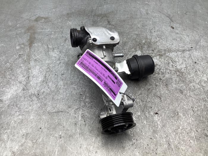 Begagnade Vattenpump Mercedes B (W246/W242) 1.6 B-180 BlueEFFICIENCY Turbo 16V Pris € 75,00 Marginaltabell erbjuds av Gebr Opdam B.V.
