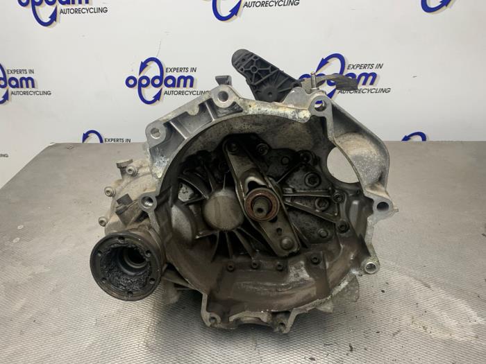 Used Gearbox Volkswagen Polo V (6R) 1.2 12V Price € 200,00 Margin scheme offered by Gebr Opdam B.V.