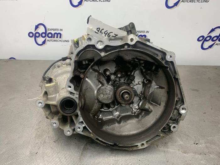 Usagé Boîte de vitesse Opel Karl 1.0 12V Prix € 350,00 Règlement à la marge proposé par Gebr Opdam B.V.
