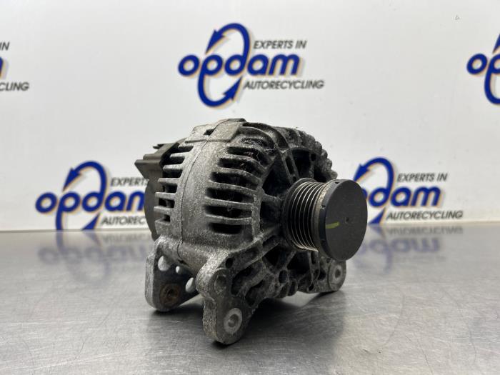 Begagnade Dynamo Skoda Roomster (5J) 1.2 TSI Pris € 75,00 Marginaltabell erbjuds av Gebr Opdam B.V.