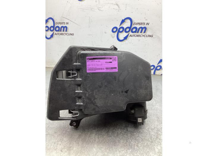 Gebrauchte Luftfiltergehäuse BMW 5 serie (E60) 523i 24V Preis € 35,00 Margenregelung angeboten von Gebr Opdam B.V.