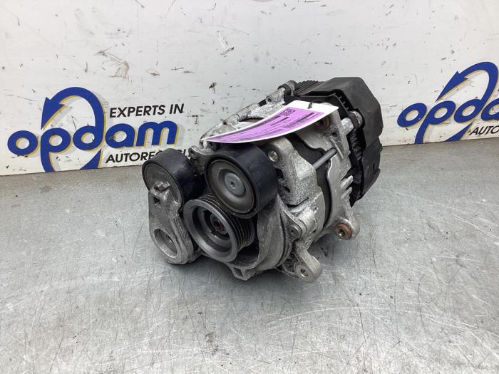 Begagnade Dynamo Volkswagen Golf VIII Variant (GC5) 1.5 eTSI 16V Pris € 1.250,00 Marginaltabell erbjuds av Gebr Opdam B.V.
