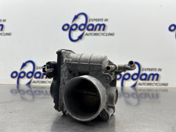 Gebrauchte Drosselklappengehäuse Nissan Qashqai (J10) 2.0 16V Preis € 75,00 Margenregelung angeboten von Gebr Opdam B.V.