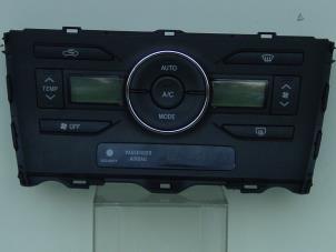 Usados Panel de control de calefacción Toyota Auris (E15) 1.8 16V HSD Full Hybrid Precio de solicitud ofrecido por Gebr Opdam B.V.