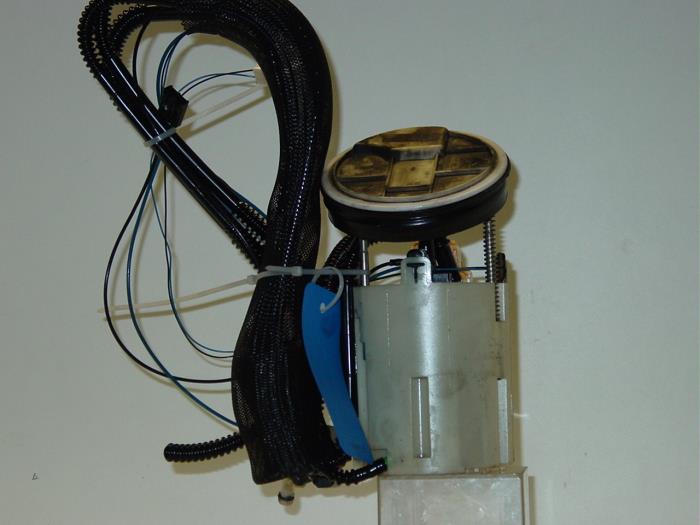Usagé Pompe à carburant Mercedes E (W211) 2.2 E-220 CDI 16V Prix sur demande proposé par Gebr Opdam B.V.