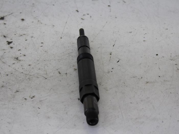 Usagé Injecteurs Ford Mondeo III Wagon 2.0 TDdi 90 16V Prix € 51,00 Règlement à la marge proposé par Gebr Opdam B.V.