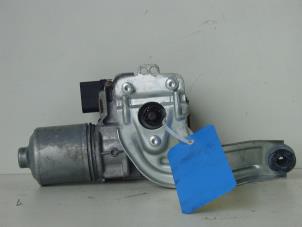 Used Front wiper motor Volkswagen Golf VII (AUA) 1.2 TSI BlueMotion 16V Price on request offered by Gebr Opdam B.V.