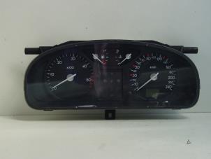 Used Odometer KM Renault Laguna II (BG) 1.9 dCi 120 Price on request offered by Gebr Opdam B.V.