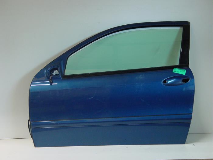 Drzwi lewe wersja 2-drzwiowa z Mercedes-Benz C Sportcoupé (C203) 2.0 C-200K 16V 2001