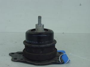 Usados Soporte de motor Skoda Fabia II Combi 1.2 TDI 12V Greenline Precio de solicitud ofrecido por Gebr Opdam B.V.