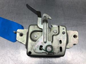 Used Bonnet lock mechanism Renault Clio III (BR/CR) 1.2 16V TCe 100 Price on request offered by Gebr Opdam B.V.