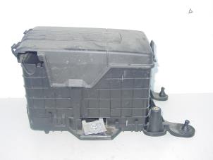 Used Battery box Volkswagen Golf Plus (5M1/1KP) 1.4 TSI 122 16V Price € 30,00 Margin scheme offered by Gebr Opdam B.V.