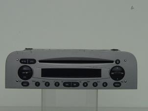 Gebrauchte Radio CD Spieler Alfa Romeo 147 (937) 1.9 JTD 115 Preis € 70,00 Margenregelung angeboten von Gebr Opdam B.V.
