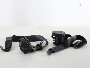 Used Set of seatbelts, rear seats Volkswagen Fox (5Z) 1.4 16V Price on request offered by Gebr Opdam B.V.